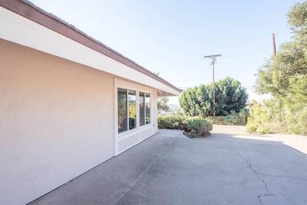 2008 Valley Rim Road, El Cajon, CA 92019