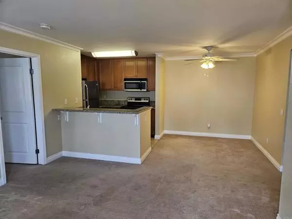 El Cajon, CA 92021,1423 Graves Avenue #218