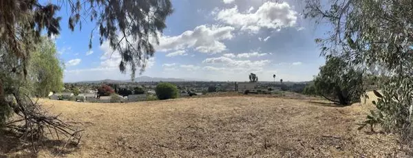 San Diego, CA 92114,1832 69Th