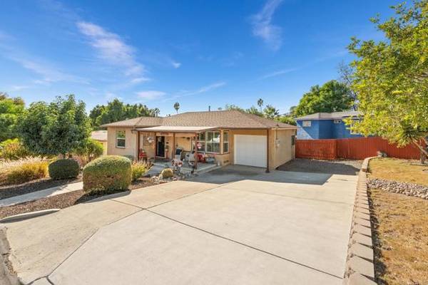 4624 Olive Avenue, La Mesa, CA 91942