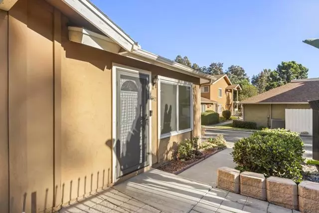 10521 Caminito Sulmona, San Diego, CA 92129