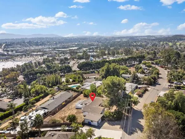 Vista, CA 92083,1824 Watson Way