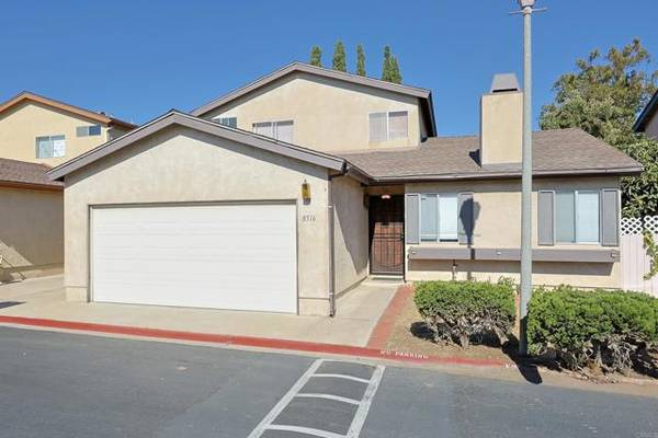 8516 Lake Bluffs Circle, Spring Valley, CA 91977