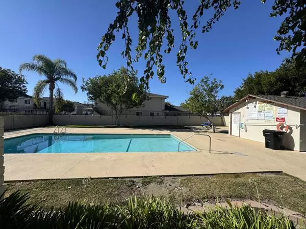 Newbury Park, CA 91320,609 Avenida De La Plata