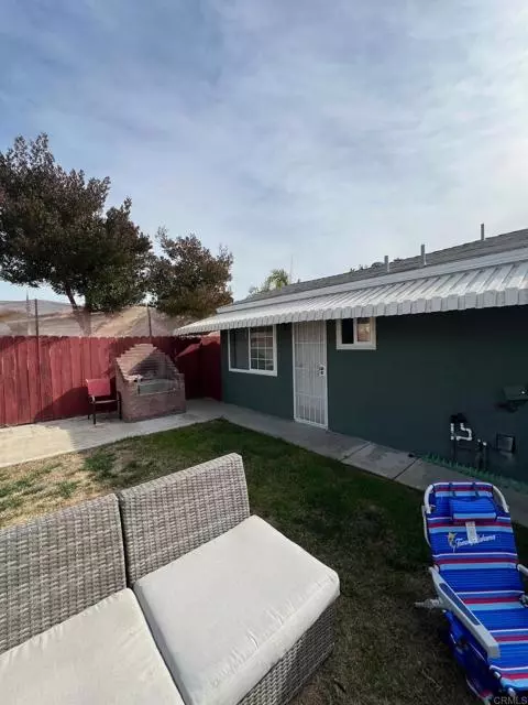 Chula Vista, CA 91910,357 Hedge Way #1