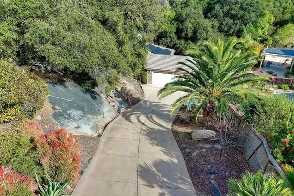 Escondido, CA 92026,28315 W Meadow Glen Way Way