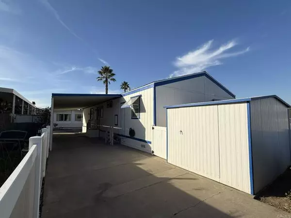 Santee, CA 92071,8301 Mission Gorge Road #328