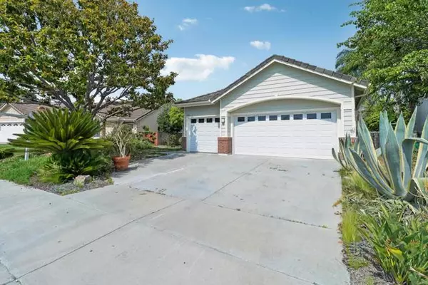 Oceanside, CA 92057,5166 Via Portola