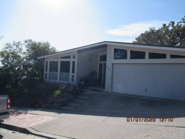 4876 Pacifica Drive, San Diego, CA 92109