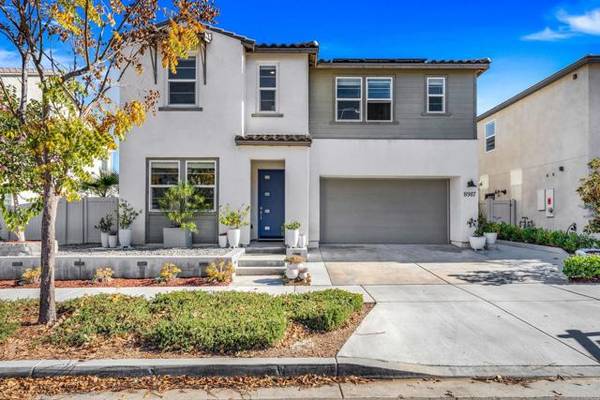 8987 Hightail Drive, Santee, CA 92071