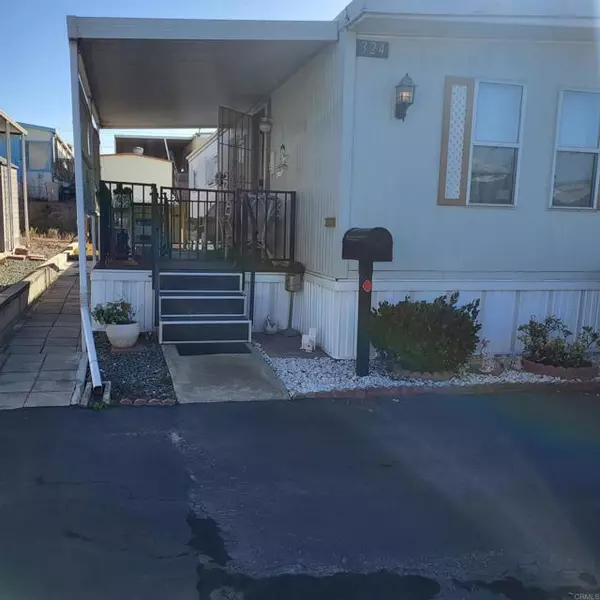 1425 2nd #324, Chula Vista, CA 91911