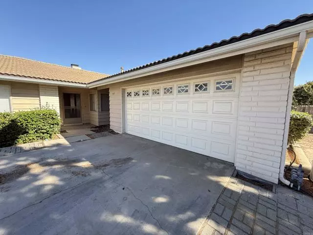 Bonita, CA 91902,5421 Horse Ridge Way