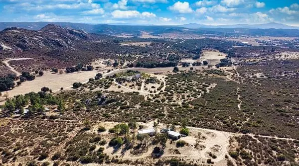 Campo, CA 91906,2102 Campo Truck Trail