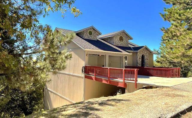 30191 Enchanted Way, Running Springs, CA 92382