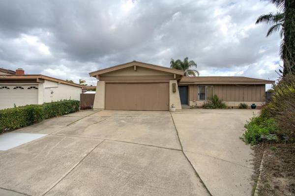 8401 Dube Court, Santee, CA 92071