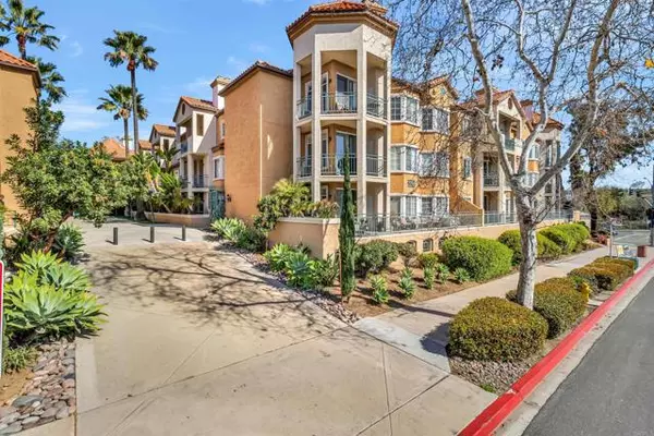 2250 Camino De La Reina #108, San Diego, CA 92108