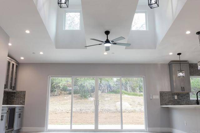Lakeside, CA 92040,13233 Beechtree St