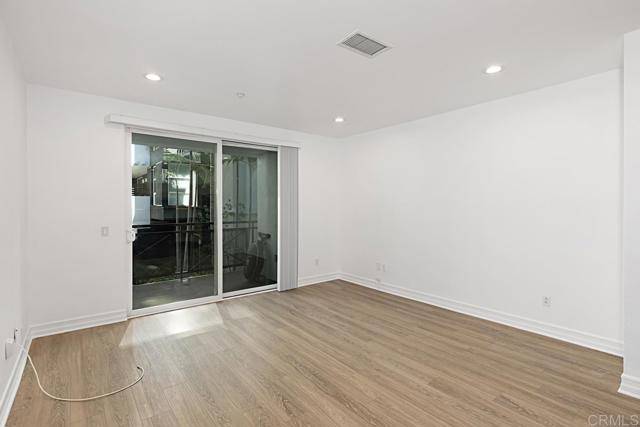 San Diego, CA 92101,525 11th Avenue #1203