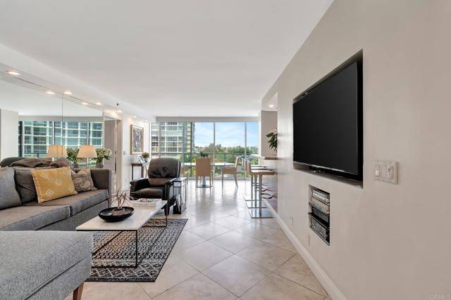 Coronado, CA 92118,1780 Avenida Del Mundo #203