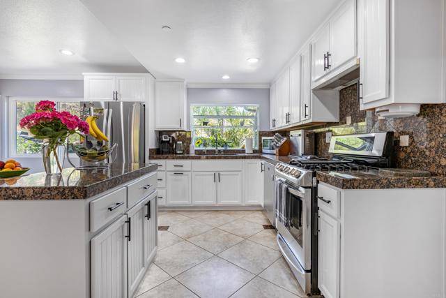 Spring Valley, CA 91977,9915 JACOBY RD