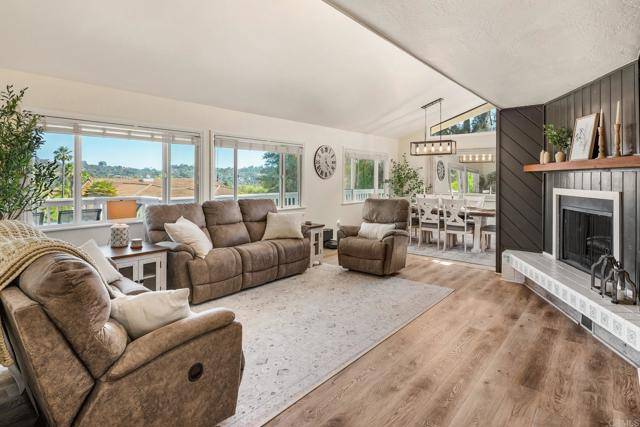 10518 Moon View Way, Escondido, CA 92026
