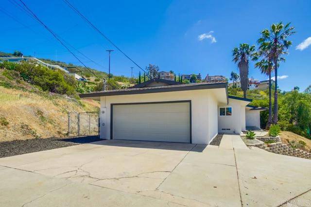Spring Valley, CA 91977,2451 Helix Street