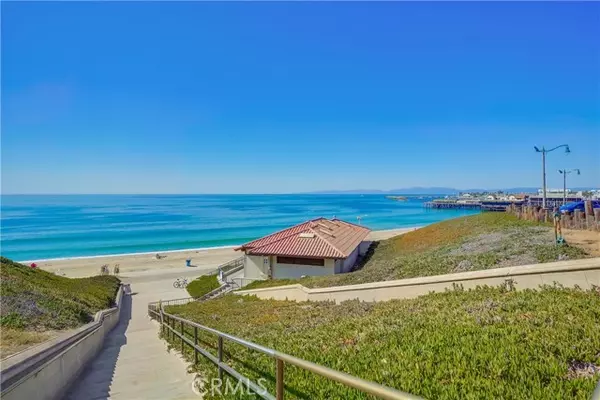 Redondo Beach, CA 90277,535 Esplanade #403