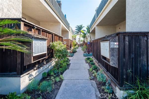 2110 Vanderbilt Lane #E, Redondo Beach, CA 90278