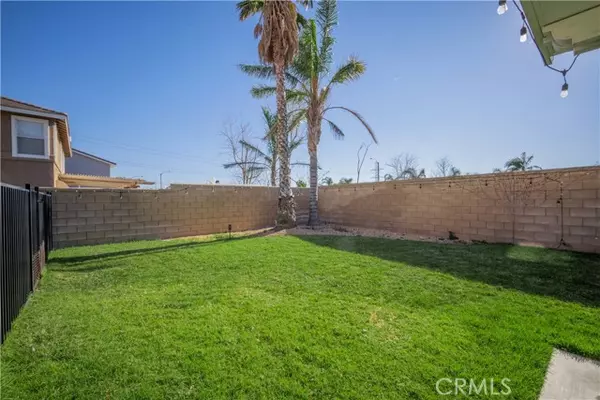 Fontana, CA 92336,5762 Shady Rock Lane