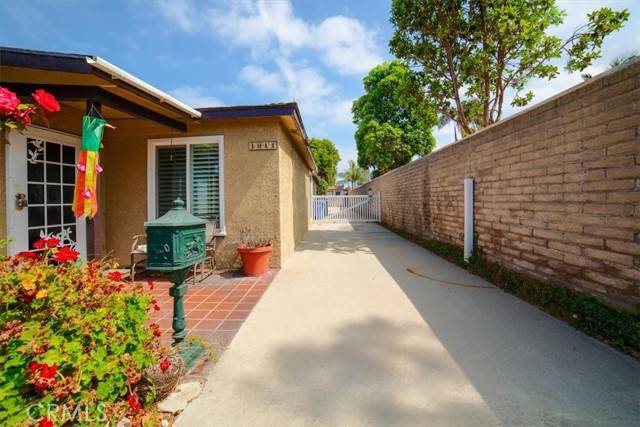 1811 Harriman Lane, Redondo Beach, CA 90278