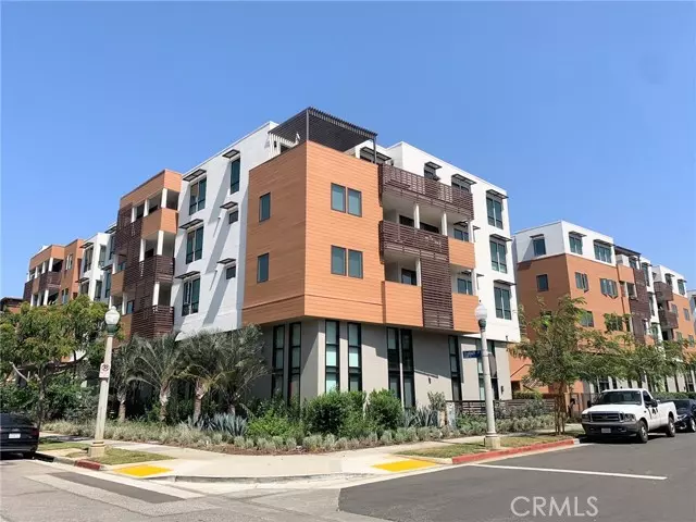 Playa Vista, CA 90094,6030 Seabluff Drive #405