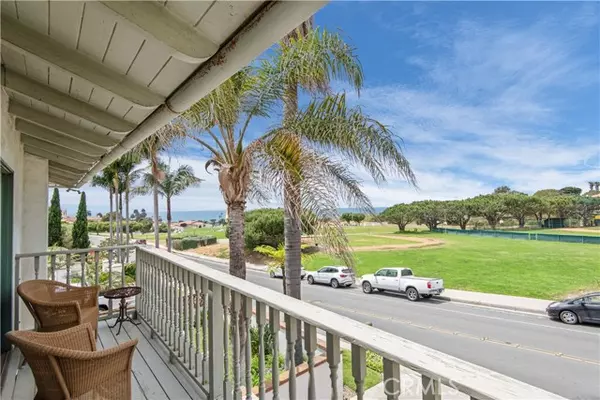 Palos Verdes Estates, CA 90274,328 Via Almar