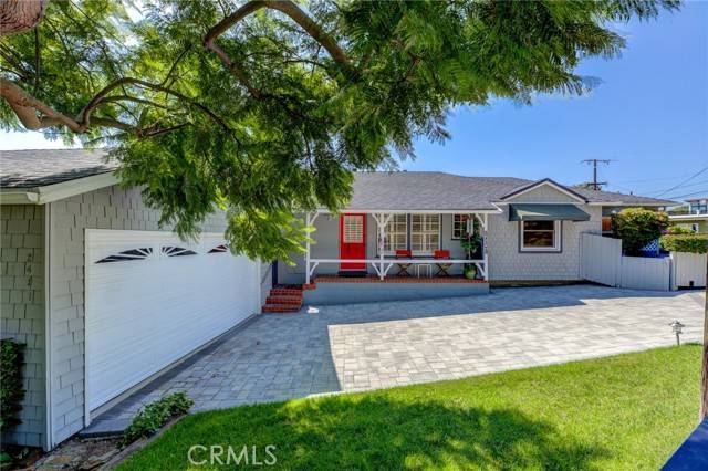 2491 Valley Drive, Hermosa Beach, CA 90254