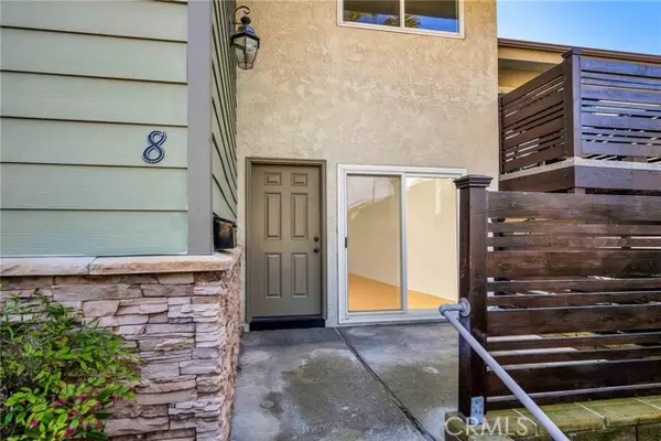 Redondo Beach, CA 90277,520 Avenue B #8