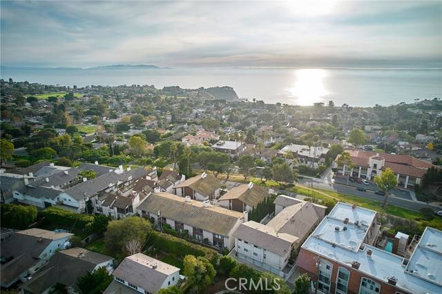 2322 Palos Verdes Drive #202, Palos Verdes Estates, CA 90274