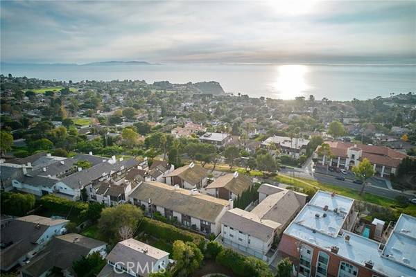 2322 Palos Verdes Drive #202, Palos Verdes Estates, CA 90274