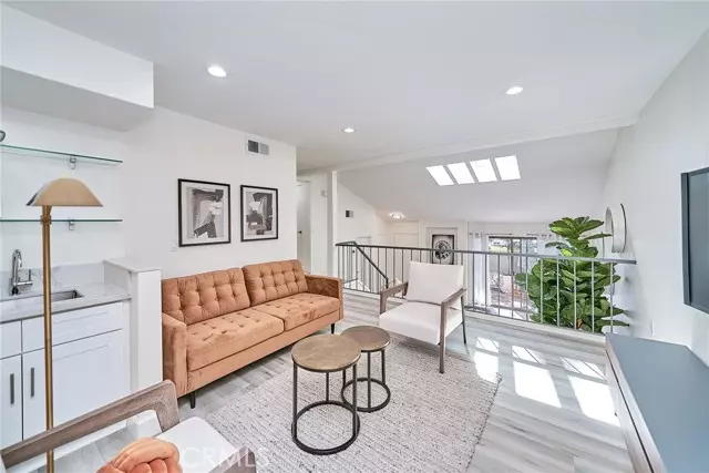 4340 Glencoe Avenue #4, Marina Del Rey, CA 90292