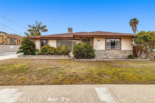 14417 S Budlong Avenue, Gardena, CA 90247