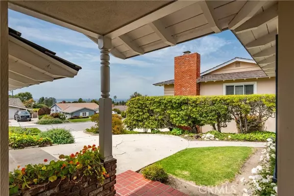 Palos Verdes Estates, CA 90274,2536 Via Rivera