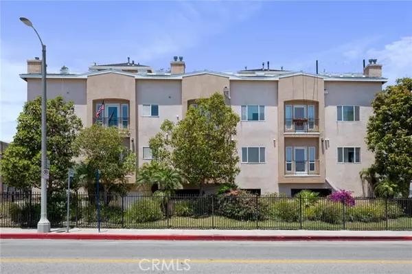 San Pedro, CA 90731,637 S Grand Avenue #5