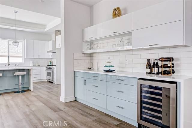 Redondo Beach, CA 90278,2321 Clark Lane #A