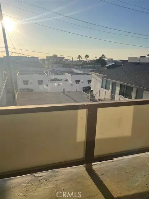 817 Manhattan, Hermosa Beach, CA 90254