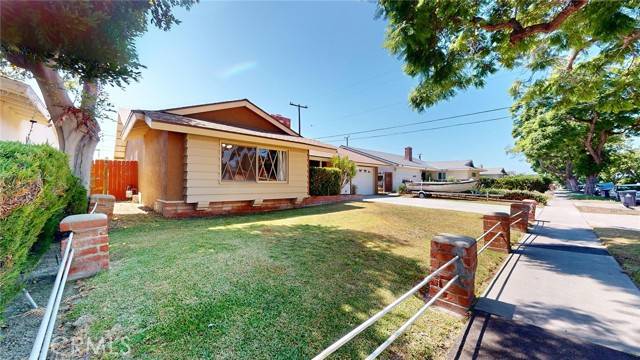 5516 W Davit Avenue, Santa Ana, CA 92704