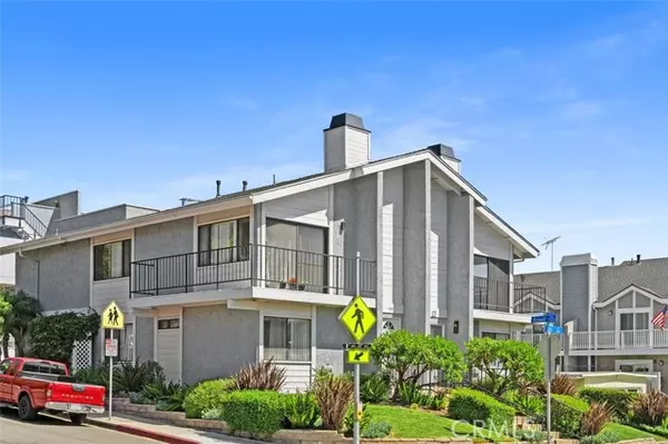 1401 12th Street #B,  Manhattan Beach,  CA 90266