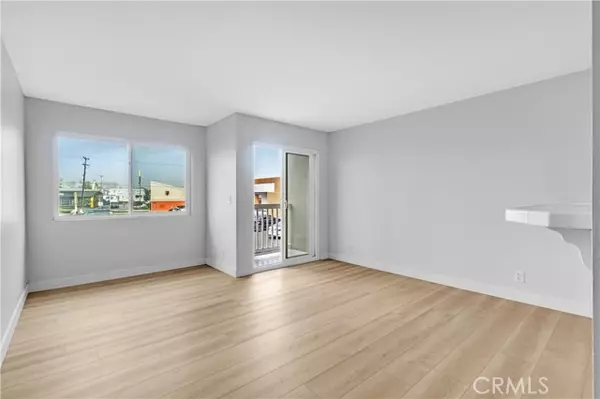 Hermosa Beach, CA 90254,2411 Prospect Avenue #219