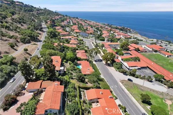 Palos Verdes Estates, CA 90274,360 Via Almar