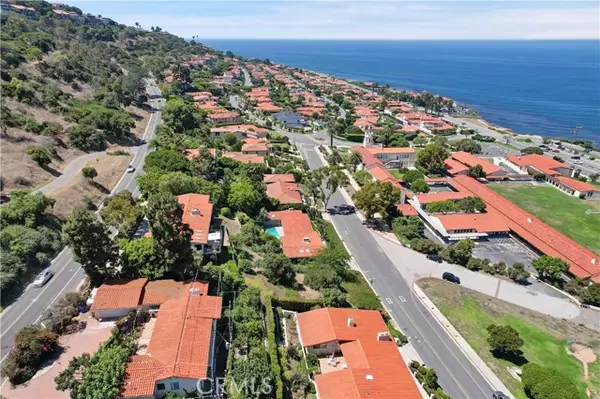 Palos Verdes Estates, CA 90274,360 Via Almar