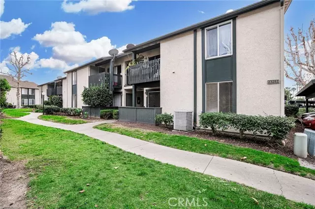 Lake Forest, CA 92630,23282 Orange Avenue #7