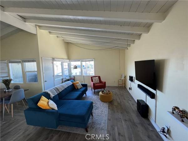 817 Manhattan, Hermosa Beach, CA 90254