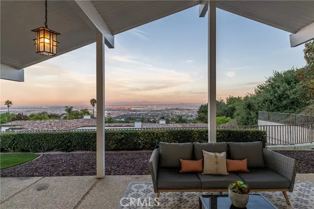 2952 Crownview Drive, Rancho Palos Verdes, CA 90275